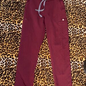 Figs maroon pants XS/Petite